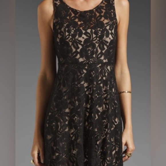 FREE PEOPLE Miles Of Lace Black Dress Nude Slip Floral LBD Cocktail Mini size M - Picture 2 of 16